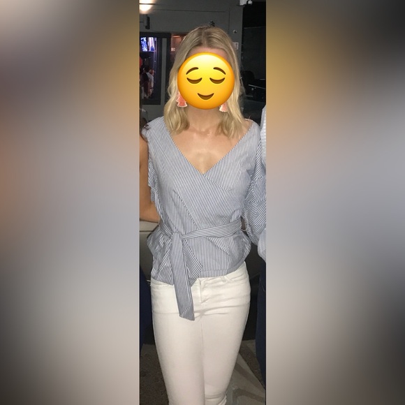 English Factory blue and white striped ruffle top - Picture 4 of 4